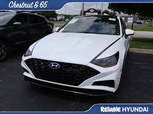 Used 2021 Hyundai Sonata Limited w/ Cargo Package FWD image 9