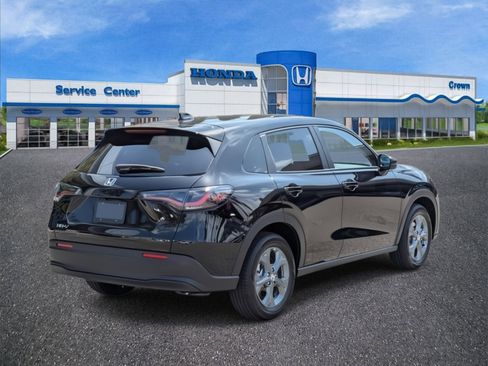 New 2026 Honda HR-V LX image 4