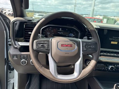 New 2026 GMC Sierra 1500 SLT w/ SLT Premium Plus Package image 15