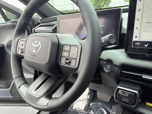 New 2026 Toyota RAV4 XSE AWD/4WD image 33