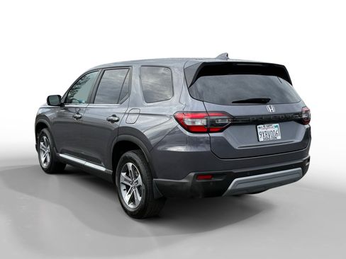 Used 2024 Honda Pilot EX-L image 3