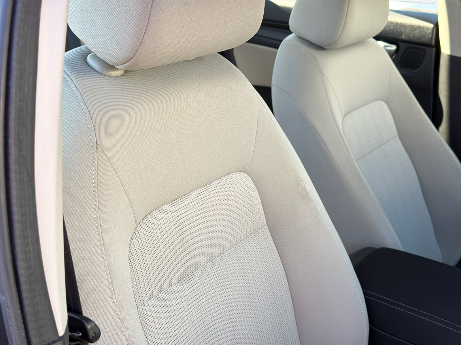 Used 2023 Honda Civic EX image 9