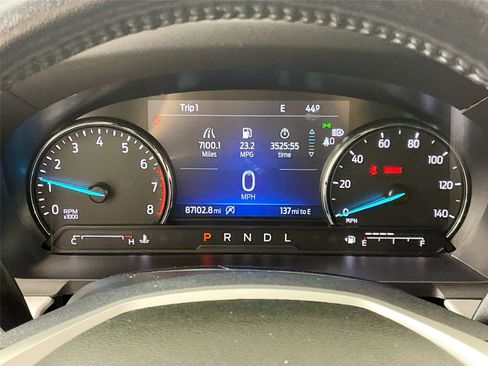 Used 2023 Ford Explorer XLT image 13