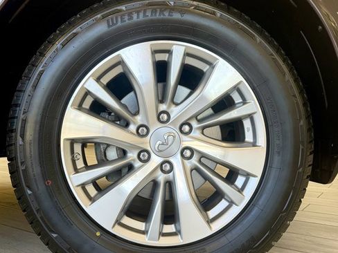 Used 2016 INFINITI QX80 2WD w/ Driver's Assistance Package image 20