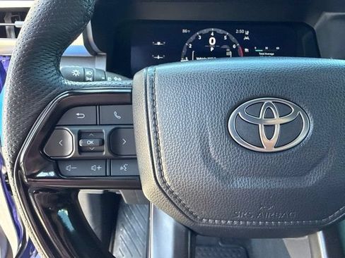 Used 2025 Toyota Tacoma TRD Off-Road AWD/4WD image 44