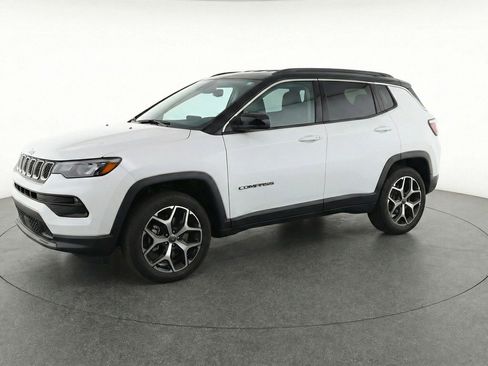 Used 2025 Jeep Compass Limited AWD/4WD image 3