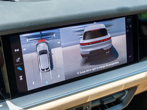 Certified 2026 Porsche Cayenne image 29