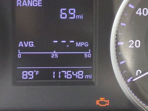 Used 2019 Hyundai Elantra SE w/ Cargo Package FWD image 24