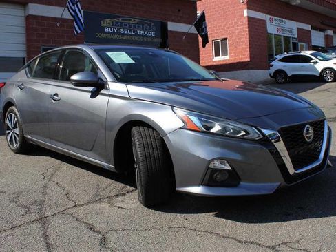 Used 2020 Nissan Altima 2.5 SL FWD image 7