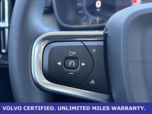 Certified 2025 Volvo XC40 B5 Plus image 17