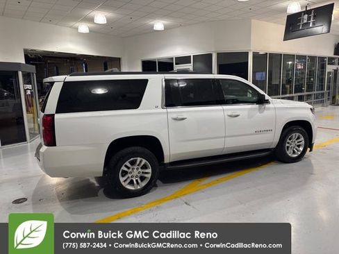 Used 2019 Chevrolet Suburban LT image 9