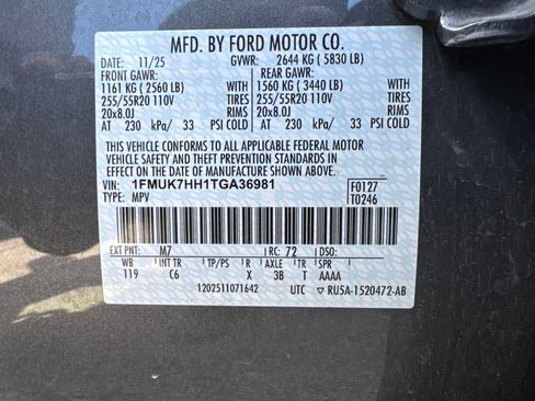 Used 2026 Ford Explorer Platinum RWD image 14