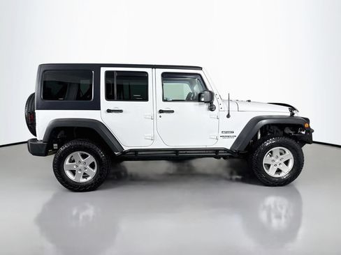 Used 2014 Jeep Wrangler Unlimited Sport w/ Quick Order Package 24S AWD/4WD image 4