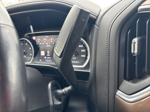 Used 2022 Chevrolet Silverado 2500 High Country w/ Technology Package AWD/4WD image 31