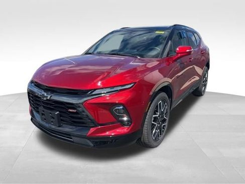 Used 2025 Chevrolet Blazer RS AWD/4WD image 1