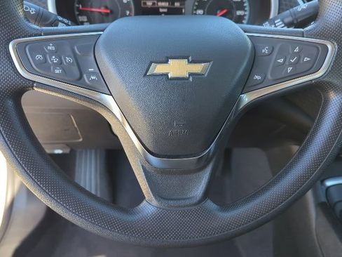 Used 2025 Chevrolet Malibu LT image 5