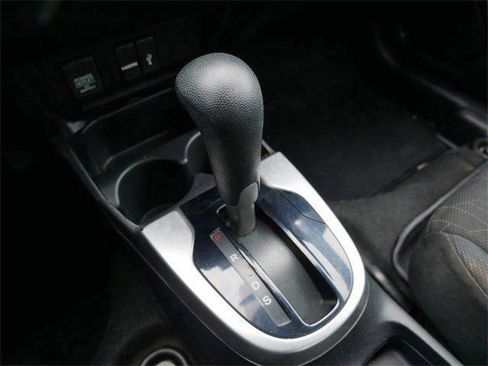 Used 2015 Honda Fit EX image 22