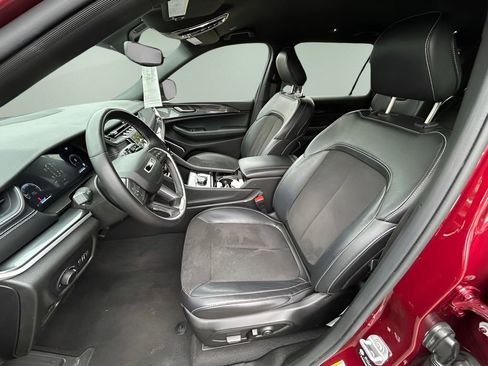 Certified 2022 Jeep Grand Cherokee L Laredo image 21