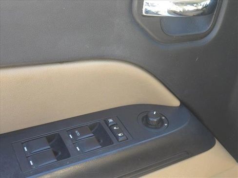 Used 2017 Jeep Patriot Sport w/ Power Value Group image 9