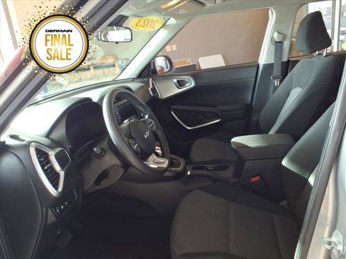 Used 2023 Kia Soul LX w/ Option Group 015 image 11