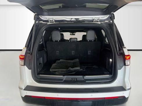 Used 2024 Lincoln Navigator L Black Label AWD/4WD image 29