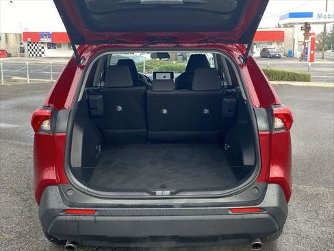 Certified 2025 Toyota RAV4 LE image 22