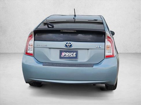 Used 2013 Toyota Prius Two image 6