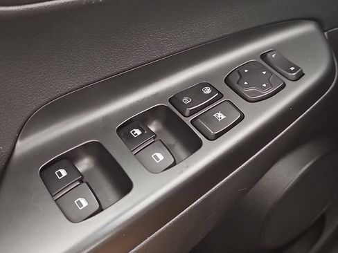 Used 2021 Hyundai Kona SE w/ Cargo Package FWD image 26