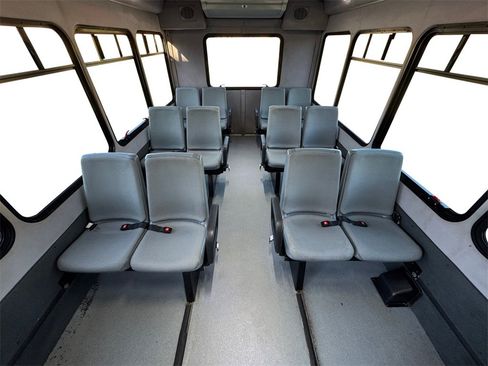 Used 2015 Chevrolet Express 3500 w/ Shuttle Bus Package image 19