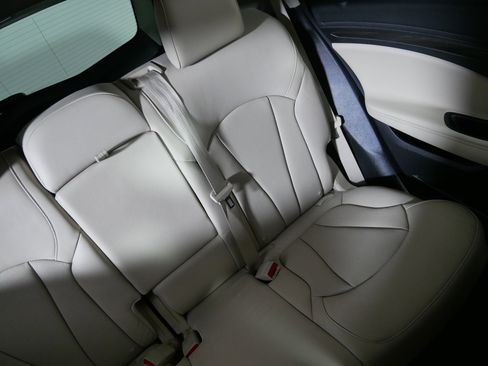 Used 2020 Buick Envision Essence image 14