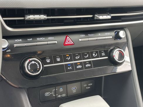 Certified 2025 Hyundai Sonata SE image 26