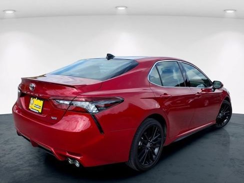 Used 2021 Toyota Camry XSE FWD image 8