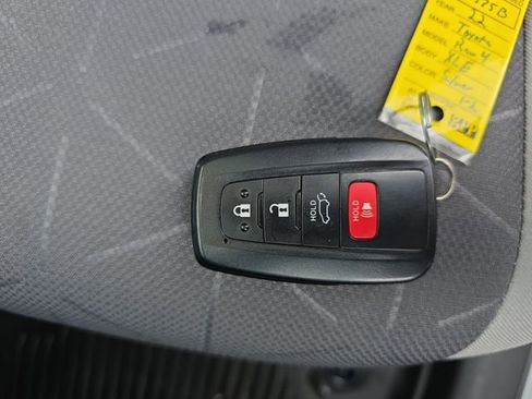 Used 2022 Toyota RAV4 XLE w/ Convenience Package AWD/4WD image 24