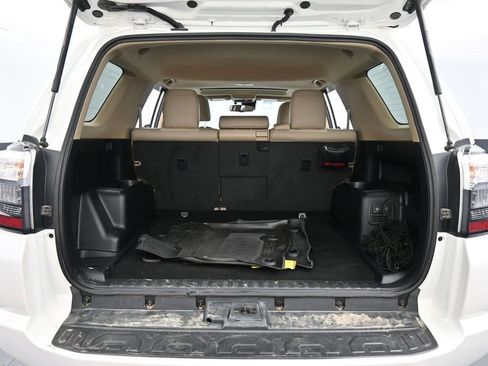 Used 2023 Toyota 4Runner SR5 Premium w/ Moonroof Package AWD/4WD image 28
