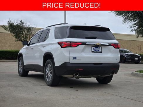 Used 2022 Chevrolet Traverse LT FWD image 6