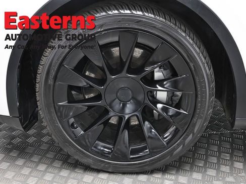 Used 2021 Tesla Model Y Long Range AWD/4WD image 25