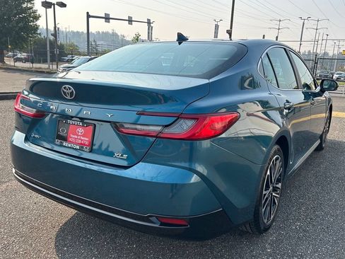 Certified 2025 Toyota Camry XLE FWD image 5