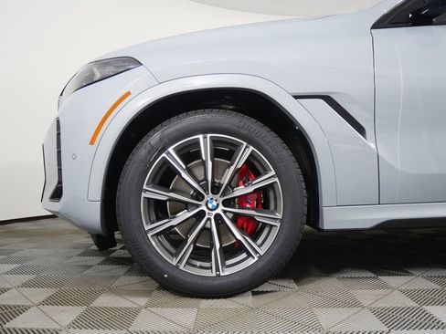 New 2026 BMW X6 xDrive40i image 7