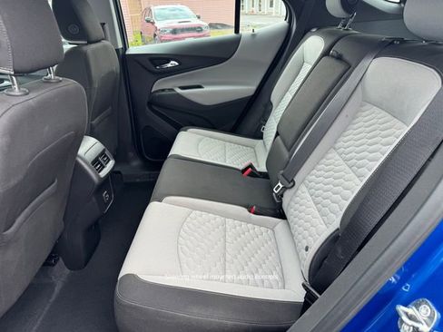 Used 2019 Chevrolet Equinox LS AWD/4WD image 23