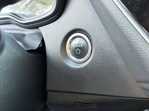 Used 2025 Toyota Corolla SE FWD image 14