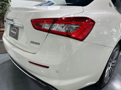 Used 2019 Maserati Ghibli S GranLusso RWD image 28