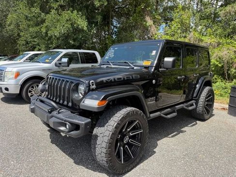 Used 2019 Jeep Wrangler Unlimited Sahara w/ Quick Order Package 24M Moab AWD/4WD image 6