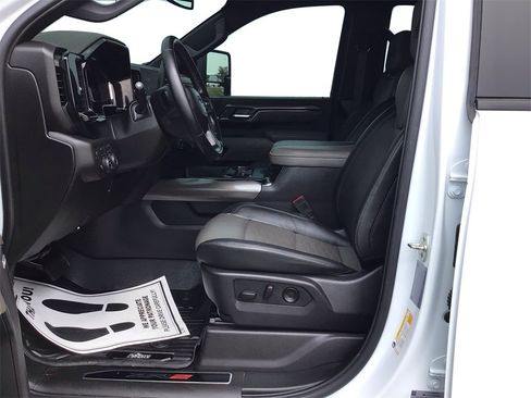 Used 2025 Chevrolet Silverado 2500 ZR2 w/ ZR2 Bison Edition image 9