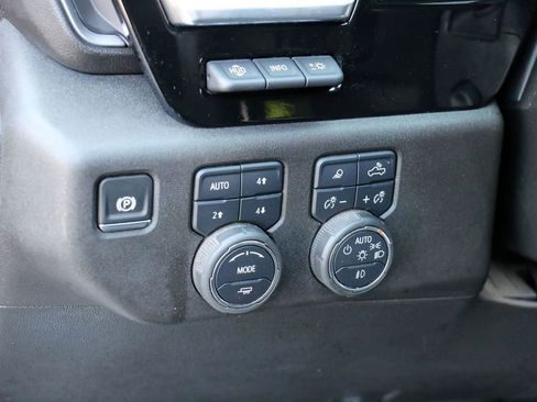 Used 2025 Chevrolet Silverado 1500 LTZ w/ LTZ Premium Package AWD/4WD image 22