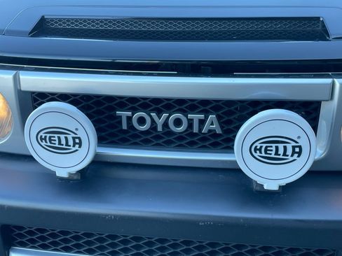 Used 2008 Toyota FJ Cruiser 4WD w/ Upgrade Pkg 2 image 25