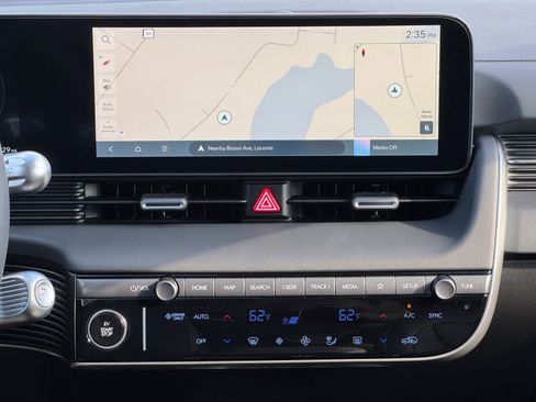 New 2025 Hyundai Ioniq 5 SEL image 11