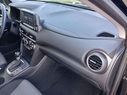 Used 2021 Hyundai Kona SEL FWD image 18