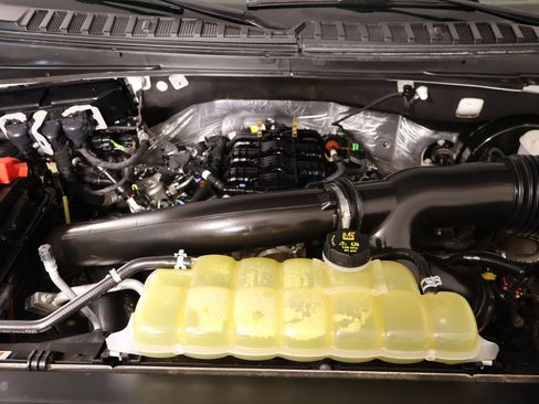 Used 2021 Ford Expedition Platinum AWD/4WD image 21