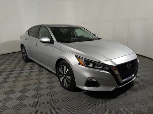 Used 2021 Nissan Altima 2.5 SV AWD/4WD image 13