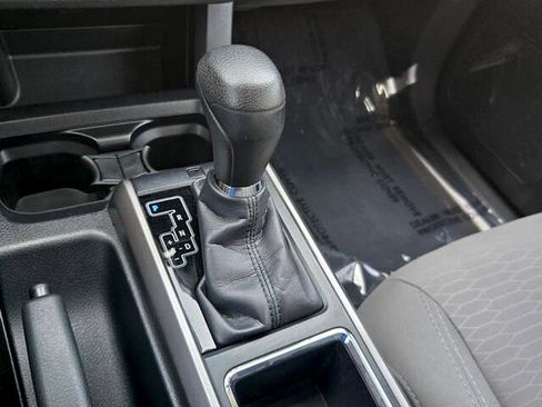 Used 2018 Toyota Tacoma SR5 RWD image 20